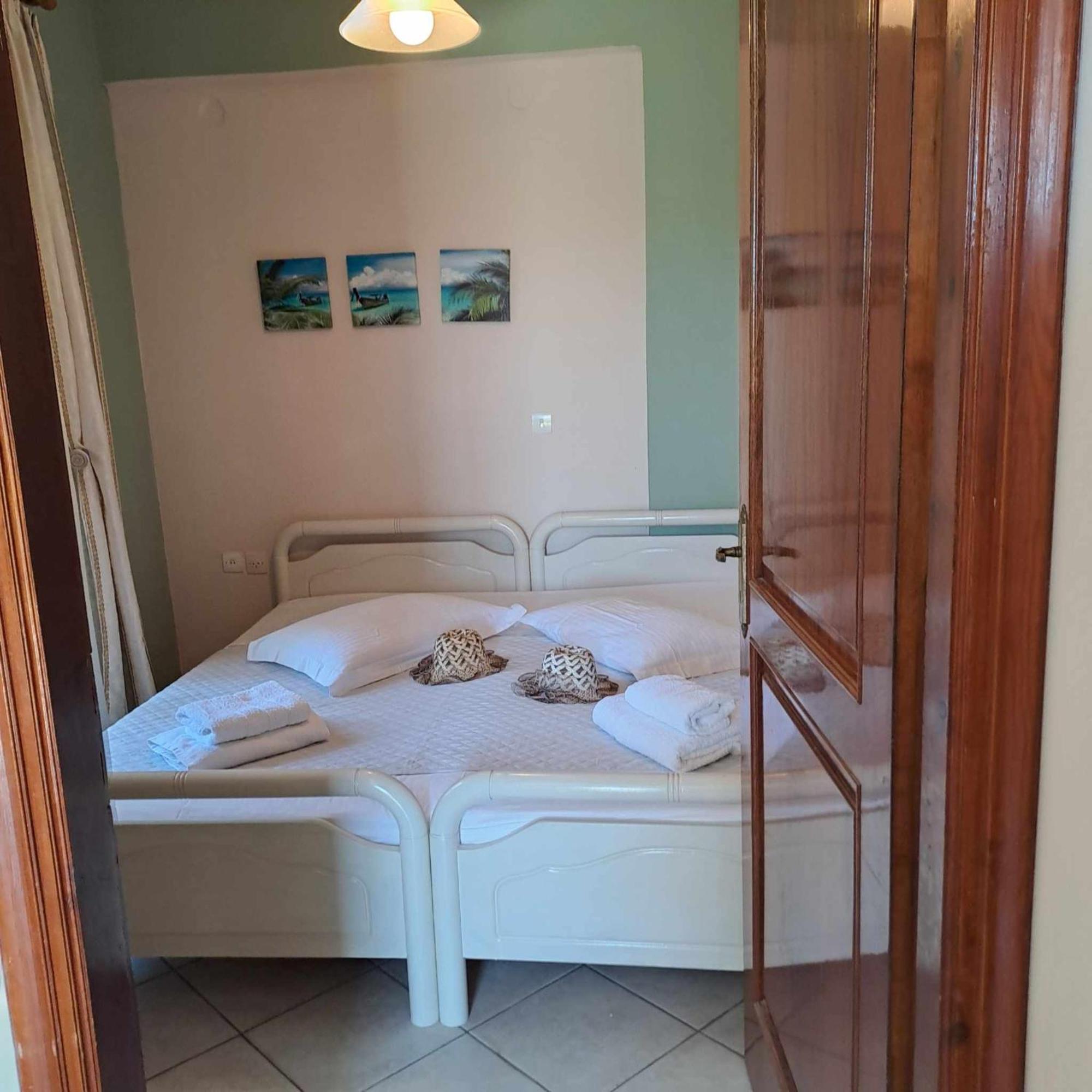 Lefkada Nikiana Two Bedroom Apartment Bagian luar foto