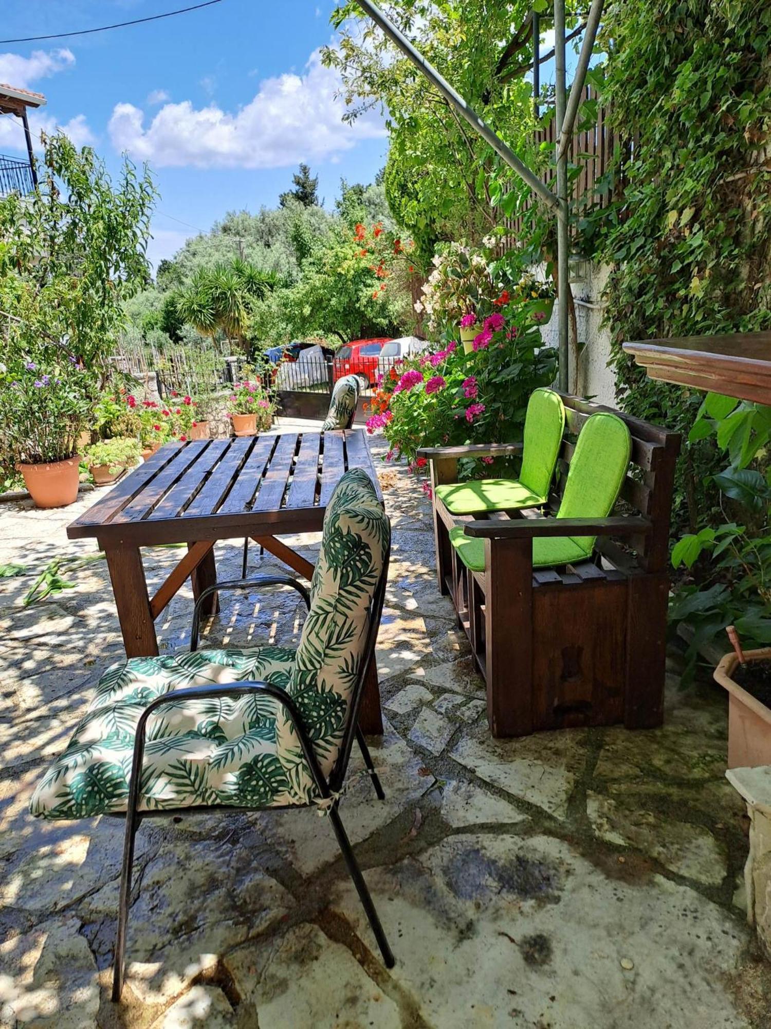Lefkada Nikiana Two Bedroom Apartment Bagian luar foto
